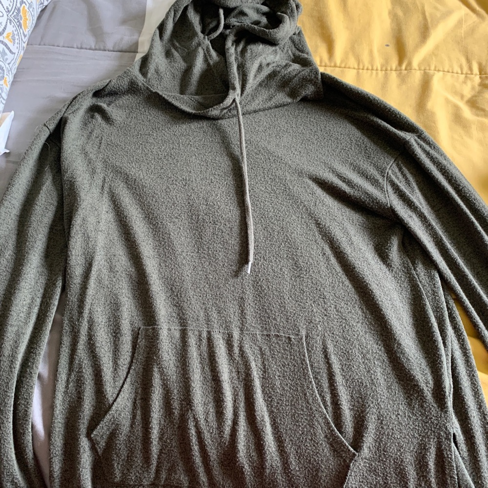 Hooded sweatshirt.